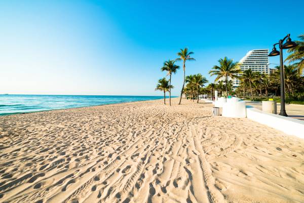 Weißer Strand vom Cozy Beach zwischen Tampa und Clearwater