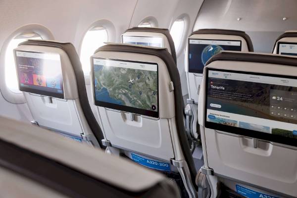 A320 screens at the seats